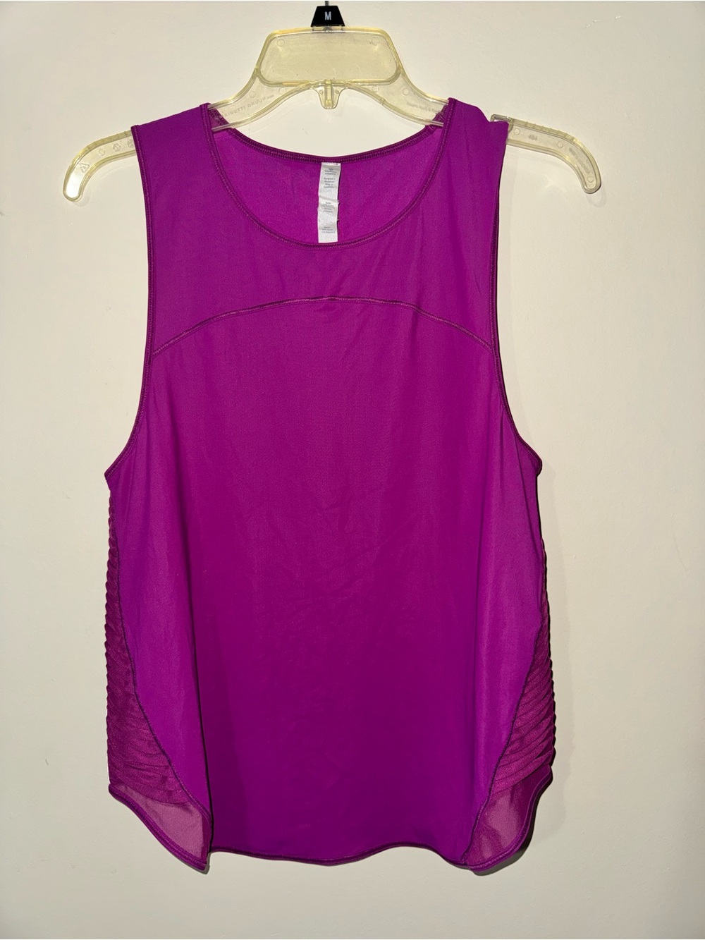 Lululemon Sleeveless Scoop Neck Tank Top - Magenta
